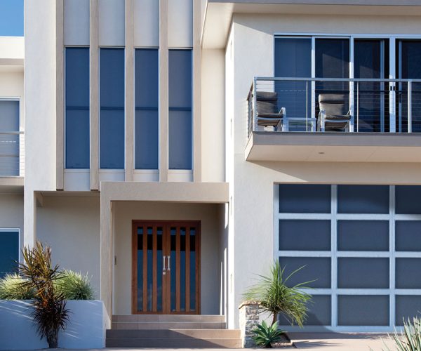 Residential-Garage-Door-8000-home-image-1800x800